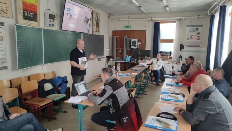 Cemix burkoló és kőműves képzés a Kossuthban